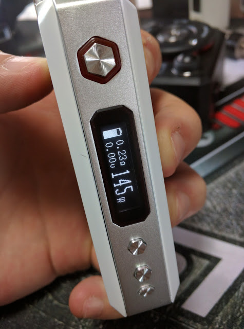 IMG 20160614 170109 2 - 【Vaporesso Tarot 200W VTC MOD】 vaporesso tarot 200w VTC デュアルバッテリー200W MOD レビュー【200Wのパワーに合うアトマイザーは？】