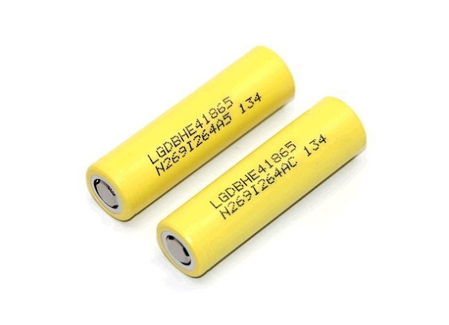 LG HE4 18650 20AMP YELLOW 2 2 - 【MXJO バッテリー】 MXJO 18650 3000mah バッテリー 使用してみて＋おまけゲーム情報まとめPSVR情報など 【3000mah 35Aのハイドレインタイプ】