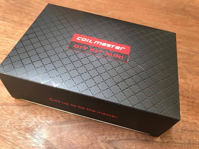 18926953 10207000095599293 255174360 o 2 - これを買っておけば間違いないんじゃない？「COIL MASTER DIY KIT MINI(コイルマスター）ツールキット」レビュー。