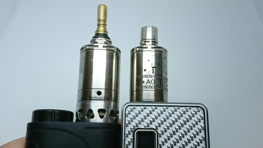 DSC 64594 - 【RDA】「ACHILLES II RDA by Titanium MODS」（アキレス2RDA)エングレービング付モデルレビュー！フルチタンボディで軽量、英雄アキレスの掘りが所有欲を満たしてくれるフレーバーチェイサー御用達モデル！【ドリッパー/フレーバー/電子タバコ】