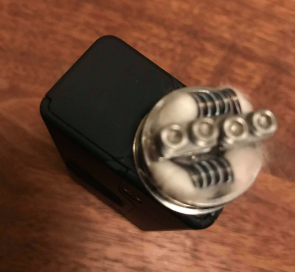 1c66185bc08db13d69d1ebcefd5fbe5d - 【レビュー】「Fumytech Vendetta RDA」アノニマスで有名なガイ・フォークスドリッパー！色物系だけど見た目も超クール。