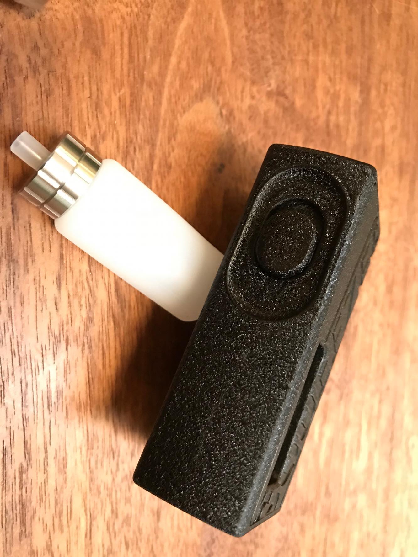 【レビュー】初めてのメカスコ「HUGO VAPOR BOXER SQUEEZER KIT」+「Hellvape 24mm Dead Rabbit」【BFMOD】 25551369 10208146792185991 294106730 o 1 - 【レビュー】初めてのメカスコ「HUGO VAPOR BOXER SQUEEZER KIT」+「Hellvape 24mm Dead Rabbit」【BFMOD】