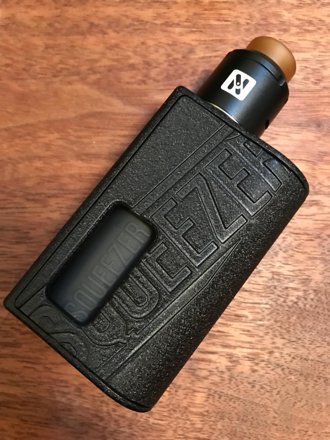 【レビュー】初めてのメカスコ「HUGO VAPOR BOXER SQUEEZER KIT」+「Hellvape 24mm Dead Rabbit」【BFMOD】 25552675 10208146793026012 445715731 o - 【レビュー】初めてのメカスコ「HUGO VAPOR BOXER SQUEEZER KIT」+「Hellvape 24mm Dead Rabbit」【BFMOD】