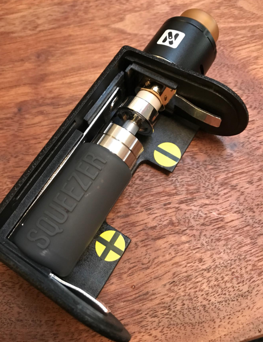 【レビュー】初めてのメカスコ「HUGO VAPOR BOXER SQUEEZER KIT」+「Hellvape 24mm Dead Rabbit」【BFMOD】 529f44b2a9612218a7f9bfb2dc200d5d - 【レビュー】初めてのメカスコ「HUGO VAPOR BOXER SQUEEZER KIT」+「Hellvape 24mm Dead Rabbit」【BFMOD】