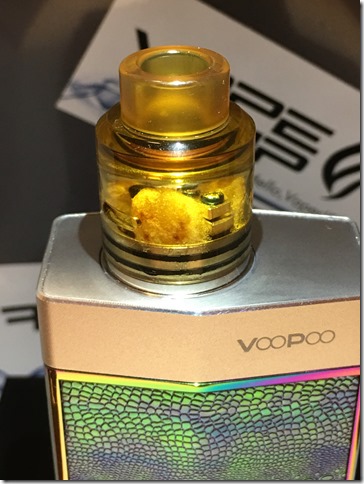 IMG 9436 thumb - 【超速爆煙MODの後継機！？】VOOPOO TOO 180W TC MOD （ヴープー　トゥー　180ワットティーシーモッド）【レビュー】～自意識高い系おしゃれMOD登場(&Phi;д&Phi;)？編～