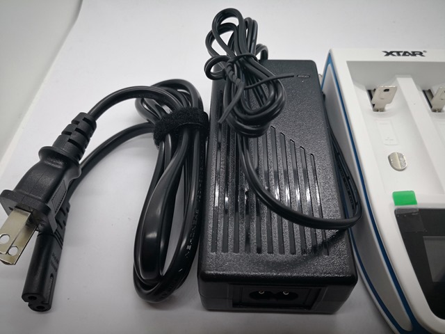 IMG 20180123 102703 thumb - 【レビュー】XTAR OVER 4 SLIM（エクスターオーバーフォースリム）バッテリーチャージャーのレビュー。最大4.1Aで30分の超急速充電、スリムなコンパクト充電器！！【18650/21700/18700/20700/22650/26650対応】
