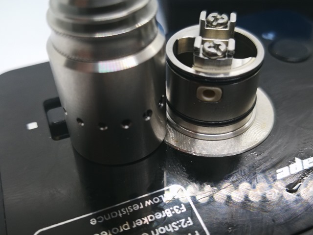 IMG 20180314 164232 thumb - 【レビュー】Vandy Vape「Berserker MTL RDA」（バーサーカーMTL RDA)レビュー。フレイバーチェイスにピッタリの激安極うまドリッパー完全体。