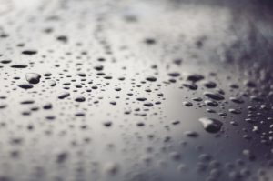 water 690583 960 720 1 300x199 - 【TIPS】電子タバコは雨対策が肝心！？取り扱いのポイントまとめ