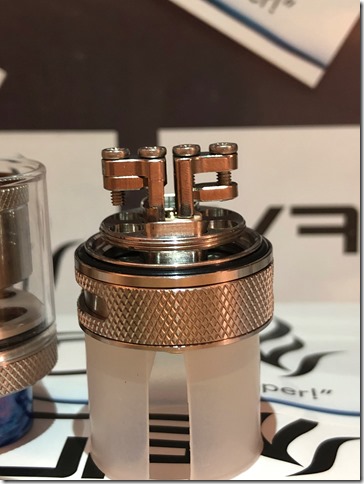 IMG 9961 thumb - 【レビュー】WOTOFO BRAVO RTA（ウォトフォ ブラボー）～安定のWOTOFOから、デュアルコイルアトマイザー&hellip;爆煙機かぁ&hellip;(&Phi;д&Phi;)編～【RTA】