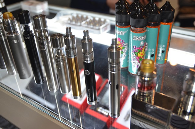 vapeexpg5 2 maskking004 0330 thumb - 【EXPO】ブース紹介:F6-1 LVSMOKE、G3 SMOK（スモック）、F6-6 Vapor Talk(ベイパートーク)、G5-1 KINGZONE（キングゾーン）、G5-2 MaskKing（マスクキング）、D6-2 VOTECH(ブイオーテック）【VAPE EXPO JAPAN 2018】