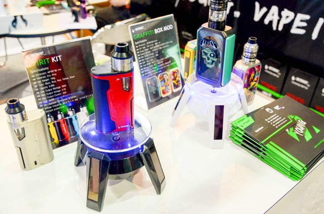 vapeexpo2018 0329096 thumb - 【EXPO】ブース紹介:F6-1 LVSMOKE、G3 SMOK（スモック）、F6-6 Vapor Talk(ベイパートーク)、G5-1 KINGZONE（キングゾーン）、G5-2 MaskKing（マスクキング）、D6-2 VOTECH(ブイオーテック）【VAPE EXPO JAPAN 2018】