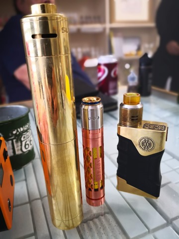 IMG 20180526 135756 thumb - 【訪問日記】Vapor LemonさんでKENDO JUICEの新製品「vanilla tobacco」「golden strawberry cheesecake」「key lime mousse」吸ってきた！驚異のMODを見せてもらう。近々驚きの白さも...【簡易レビュー】