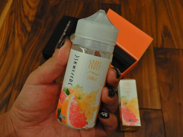 received 2069753613350649 thumb - 【レビュー】Vapeonly AURA AIO スターターキット＆SKWEZEDリキッド「グレープフルーツ」でVAPEを始めます！！【女子レビュー】