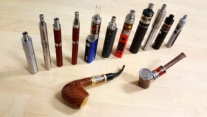 e cigarette collection 3159700 960 720 300x169 - 【TIPS】ワンランク上のプレゼント！電子タバコに名前をいれて贈ろう