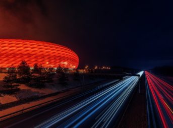 football stadium 3404535 960 720 343x254 - 【TIPS】夜行バスで電子タバコは使える？高速バスは？