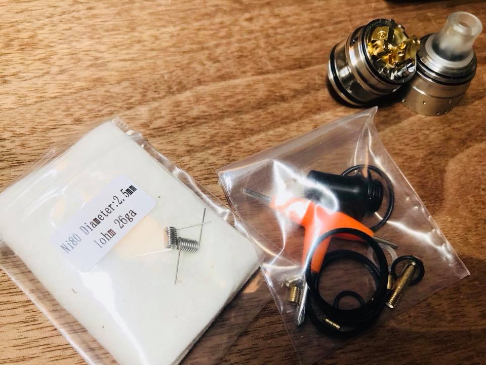 38794504 10209404074737269 3118319266768617472 n - 【レビュー】VapeFly Galaxies MTL Squonk RDTA　＋　FIRE BOLT COTTON　RDTA名機＆神コットンの予感