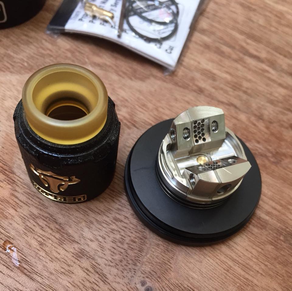 40444568 10209509828781054 8557929702596018176 n - 【レビュー】お値段以上のRDA/RDTA/TubeMod! THC Tauren Mechanical Mod（タウレンメカニカルMOD)！！コスパたかし。