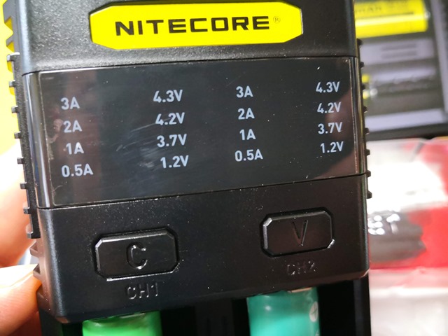 IMG 20180912 121247 thumb - 【レビュー】「Nitecore Superb Charger SC2」バッテリーチャージャーレビュー。最大3Aの2スロット充電器！少し大きいが携帯して旅行にも持っていける。