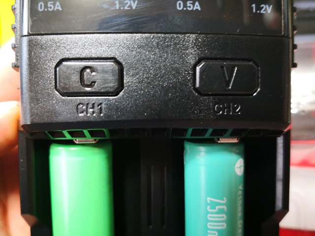 IMG 20180912 121254 thumb - 【レビュー】「Nitecore Superb Charger SC2」バッテリーチャージャーレビュー。最大3Aの2スロット充電器！少し大きいが携帯して旅行にも持っていける。