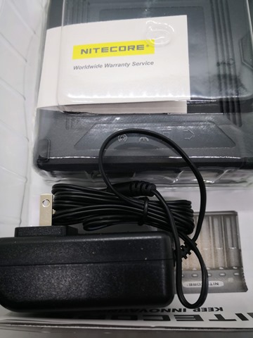 IMG 20180927 181455 thumb - 【レビュー】Nitecore Q6 Battery Charger（ナイトコアキューシックス）レビュー。6スロットで充電が多い日も安全すぎて困るノン。一家に一台お守りのような守護神リチウムバッテリーチャージャー！