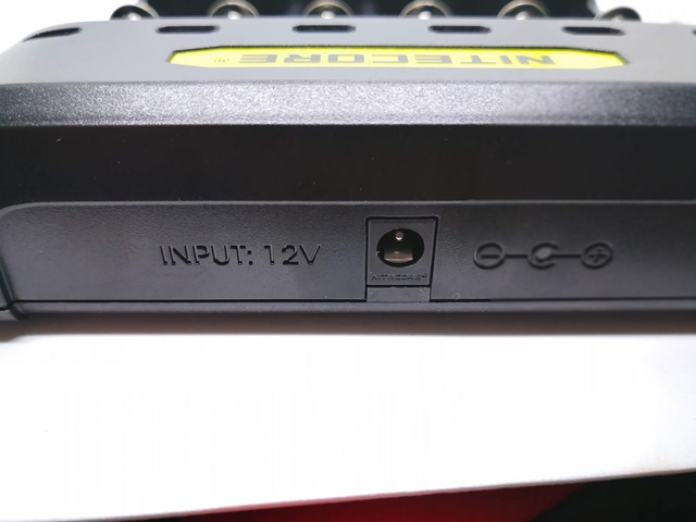 IMG 20180927 181608 thumb - 【レビュー】Nitecore Q6 Battery Charger（ナイトコアキューシックス）レビュー。6スロットで充電が多い日も安全すぎて困るノン。一家に一台お守りのような守護神リチウムバッテリーチャージャー！