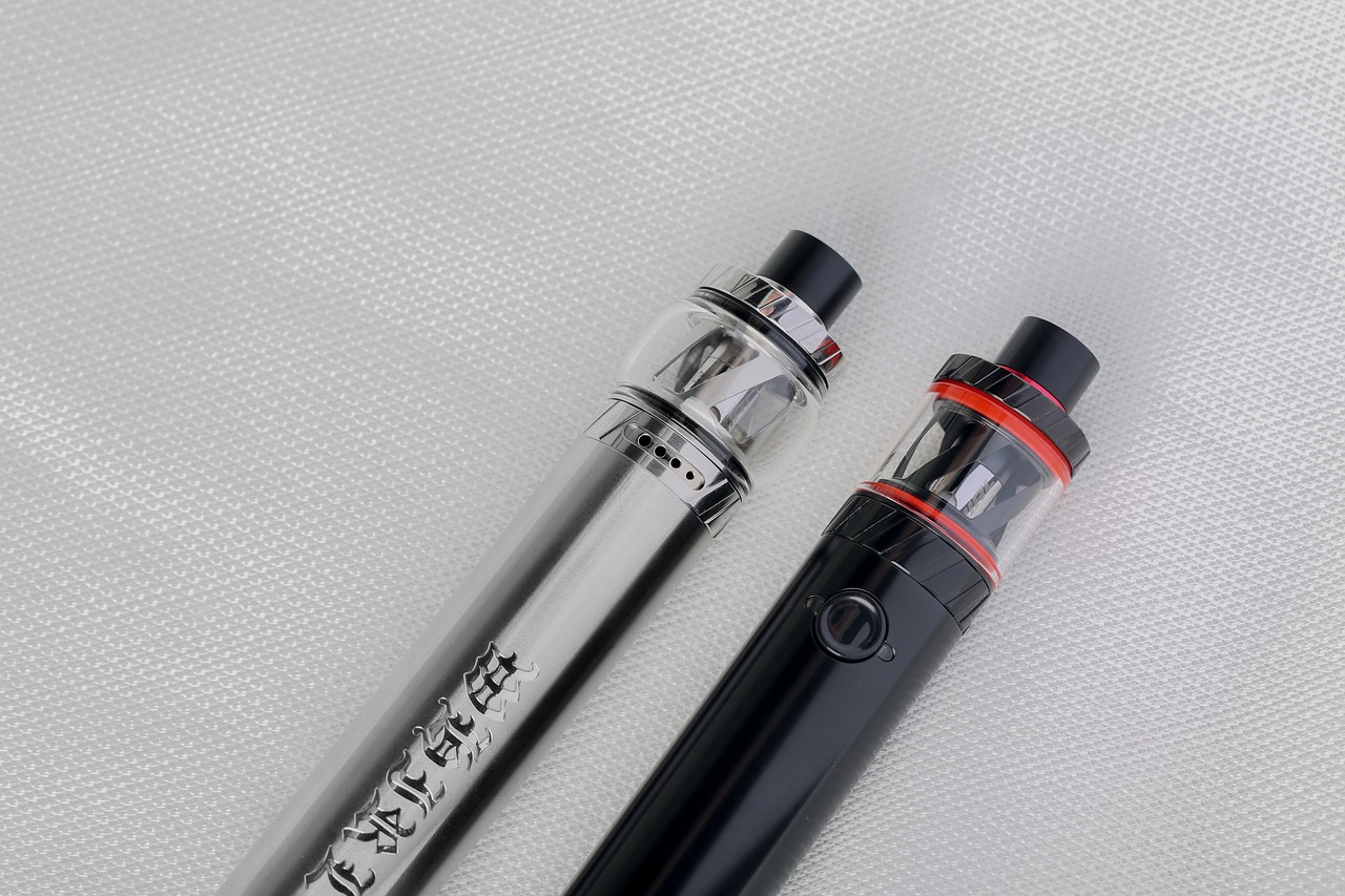 vape 1537092592 - 【セール】ヘビーベイパーには２本セットがオススメ！コスパ最強のバッテリー２本セットまとめ