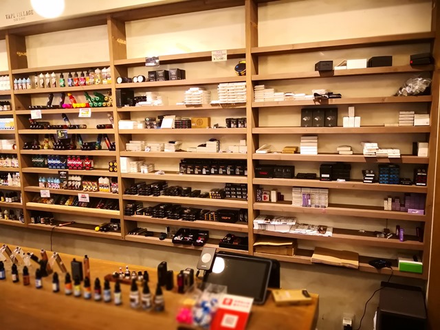 IMG 20181005 111717 thumb - 【訪問日記】Vape Village（ベイプビレッジ）大名店に行ってきた！博多トンコツラーメンも食べたよ。九州Vapeレポート01【VAPEショップの総本山】