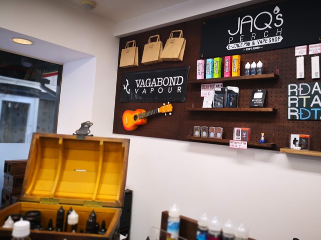 IMG 20181018 154009 thumb 1 - 【訪問日記】そうだ、JAQ&rsquo;Sいこう。名古屋のVAPEショップ&quot;JAQ's Perch&quot;(ジャックスパーチ）で心行くまでリキッドテイスティングする秋の空。