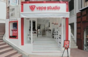 7D6C56E6 B719 4996 9AE1 B98C4B9131E2 300x195 - 【VAPE情報】電子タバコ VAPE国内店リアル店舗【VAPEショップ/電子タバコ店】