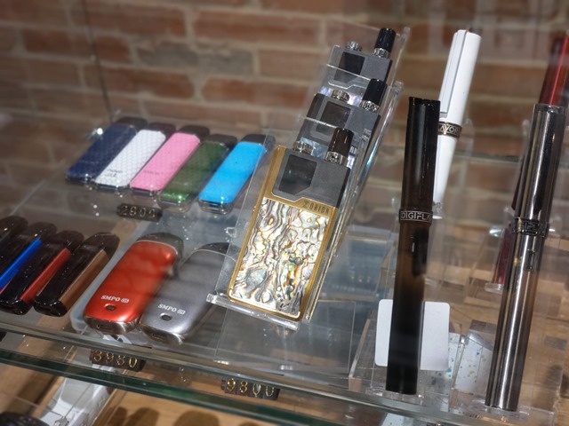 IMAG3671 thumb - 【訪問】電子タバコ専門店VERY VERY VAPE MINAMI HQに行ってきた！【CBDウォーター/VAPE/MOD/ハイエンド】