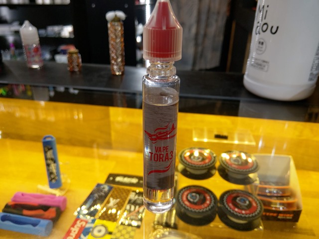 IMAG4543 thumb - 【訪問】Fenrir Vape(フェンリルベイプ)ショップ訪問レポ！店内で喫煙OK自由空間と、サバゲ＆ホビー用品展示もすごい漢の子の夢が詰まったVAPEショップ【東京VAPEショップ訪問レポート】