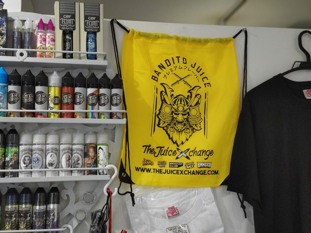 IMAG4595 thumb - 【訪問】VAPE LOVE(ベイプラブ/VAPE PRO SHOP)さんに行ってきた！オリジナルBOMB SHELLリキッドや、BANDITOジュースのTシャツプレゼントなど個性満載のショップ！【東京VAPEショップ訪問レポート】