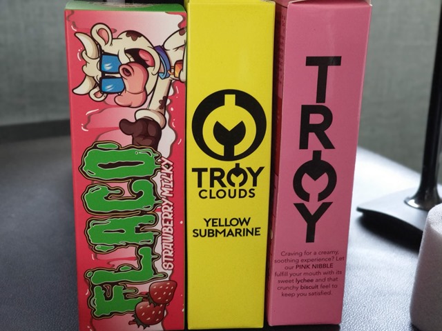 IMAG5375 thumb - 【レビュー】「TROY CLOUDS PINK NIBBLE/YELLOW SUBMARINE」 「FLACO STRAWBERRY MILKY」リキッドレビュー！【VAPELOVE/ベイプラブ/千葉】