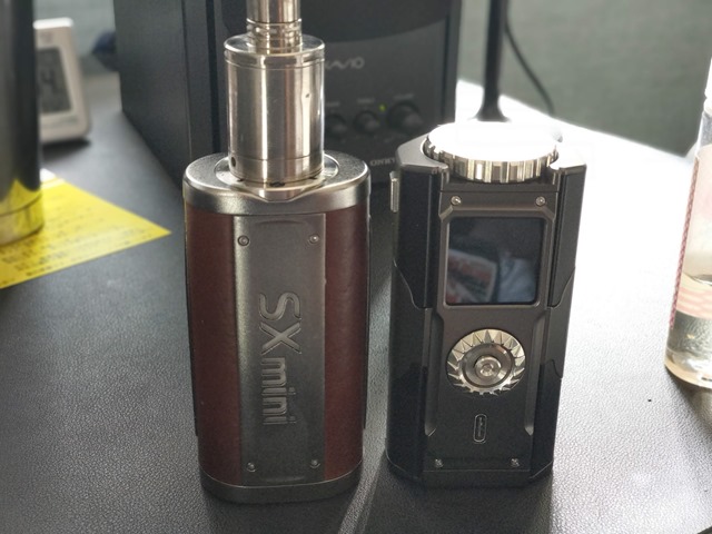 IMAG6111 thumb - 【レビュー】「YIHI SXMINI T CLASS SX580J 200W BOX MOD」レビュー。USB Type-C搭載中華ハイエンドマスプロMODはどこに向かうのか！？【ハンドスピナー付き/電子タバコ/フルカラー液晶/ジョグスティック】