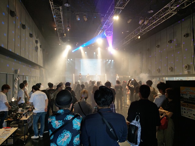 IMAG8607 thumb - 【イベント】OSAKA VAPE PARTY 夏の陣(大阪VAPEパーティ）2019に行ってきた！VAPEの祭典でクラウドチェイス、トリック対決、ポールダンスショー、大抽選会、フードコーナーで大盛り上がり！