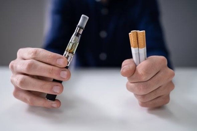 images 5 thumb 1 - 【WHOからお知らせ】電子タバコは有害だってさ　VAPERのお前ら、紙巻きに戻れｗ